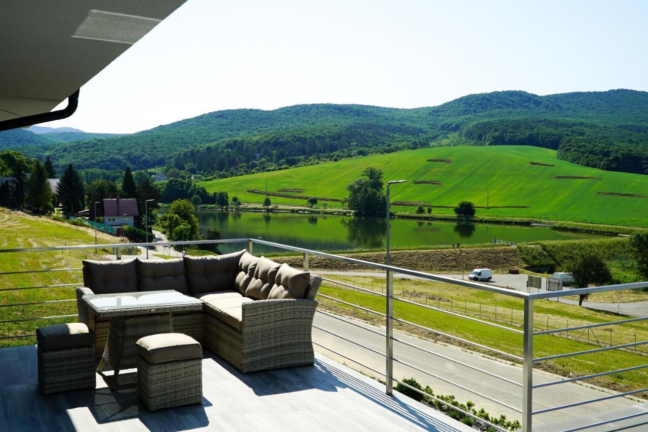Luxury Villa Moravany nad Vahom Luaran gambar
