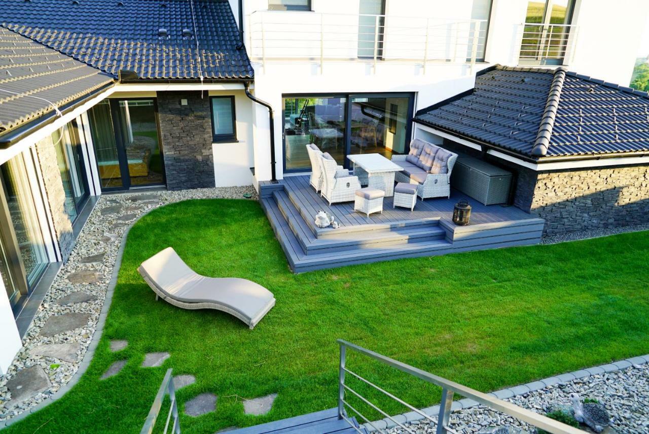 Luxury Villa Moravany nad Vahom Luaran gambar