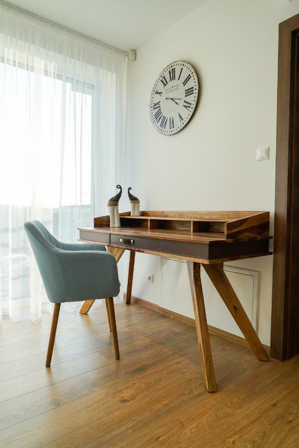 Luxury Villa Moravany nad Vahom Luaran gambar