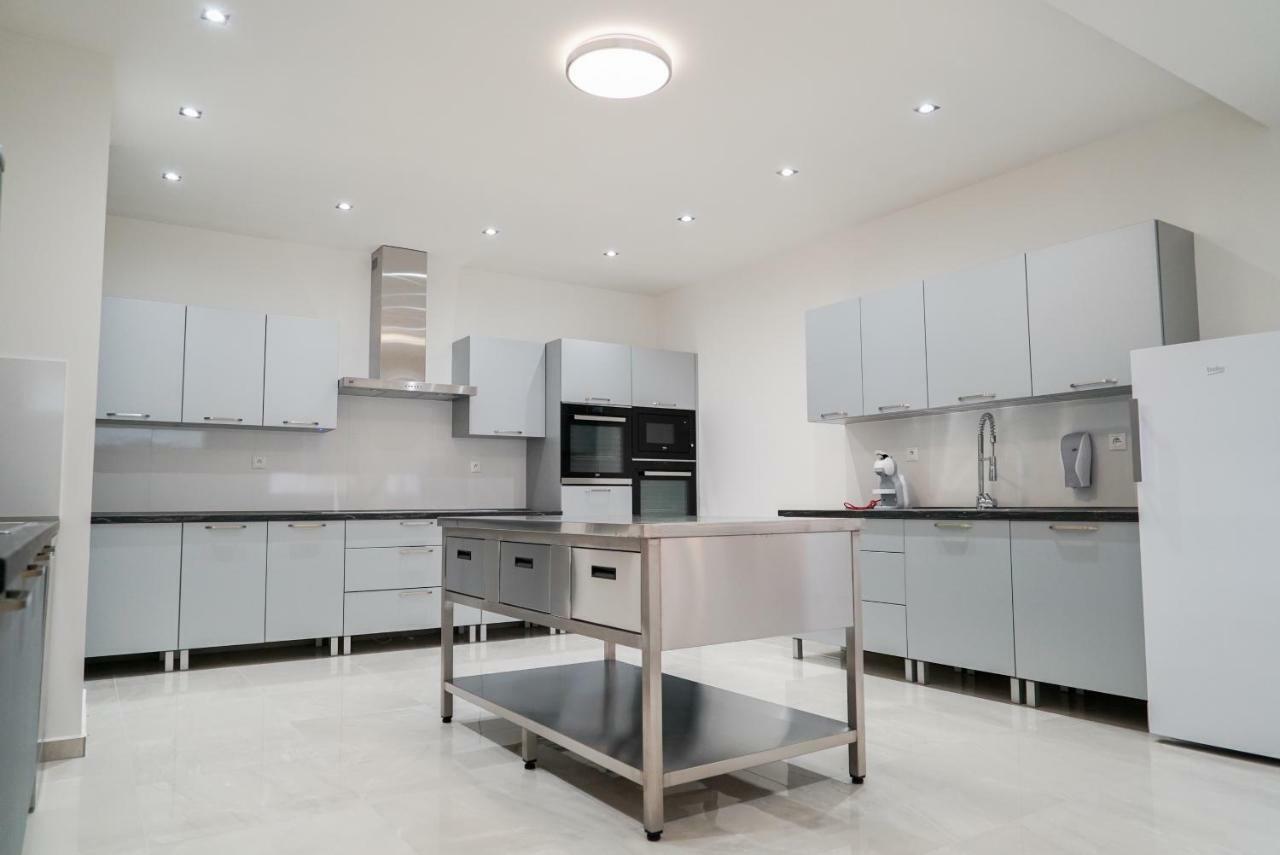 Luxury Villa Moravany nad Vahom Luaran gambar