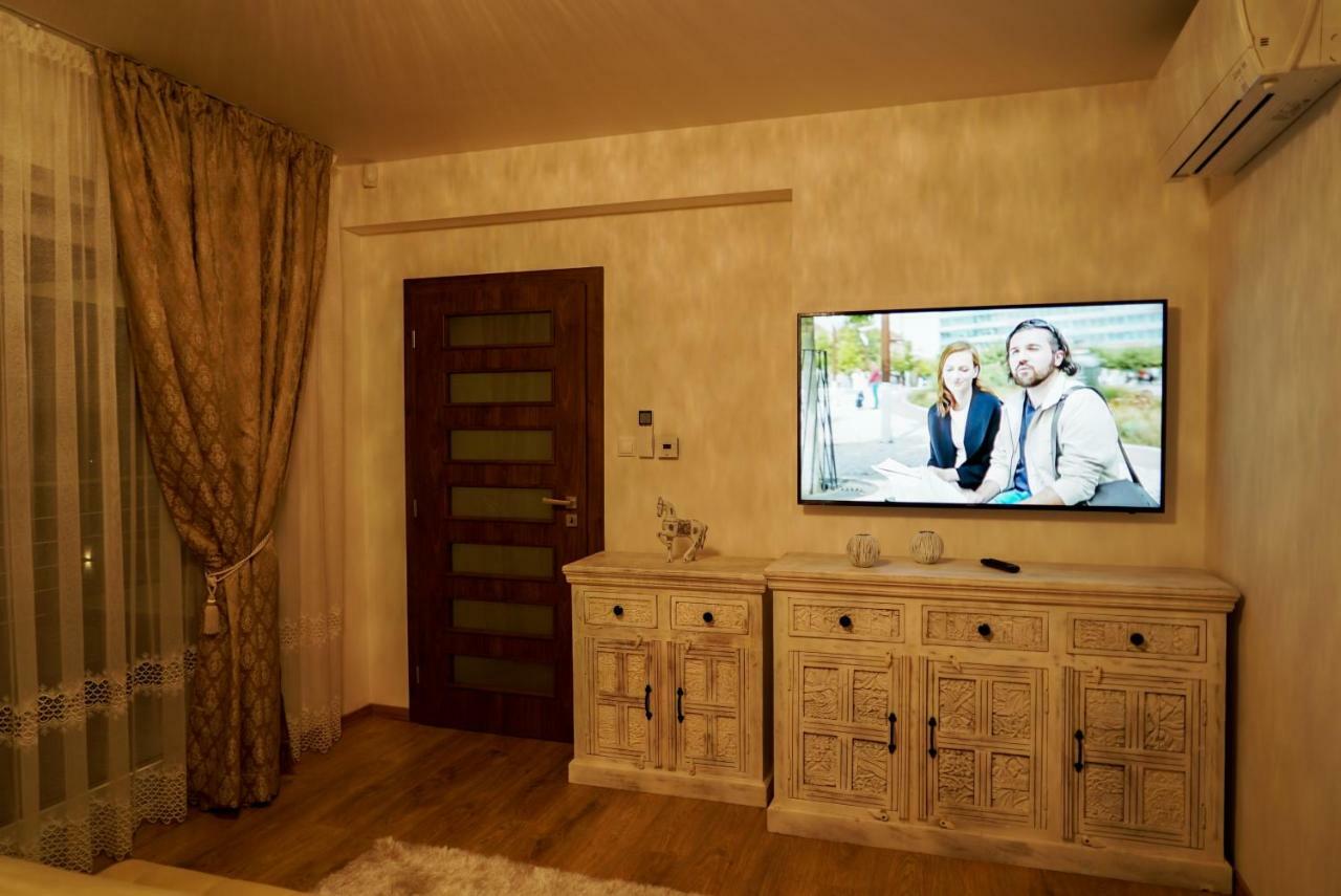 Luxury Villa Moravany nad Vahom Luaran gambar